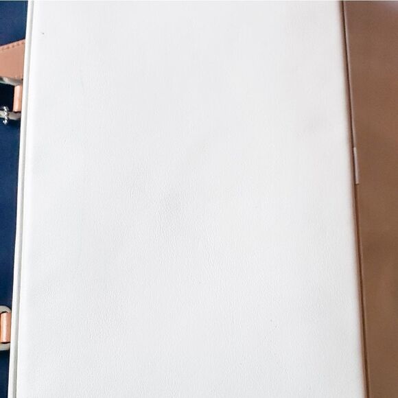 Coach Tote Bag - Picture 11 of 15